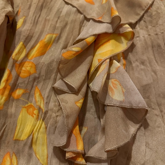 Floral Ruffle Shirt - Picture 4 of 4